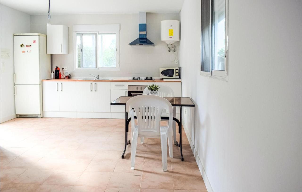 Pet Friendly In With Kitchenette *
